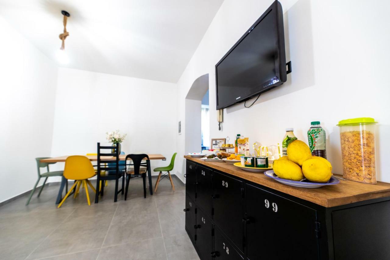 Monca'S House Bed & Breakfast Vietri Екстериор снимка